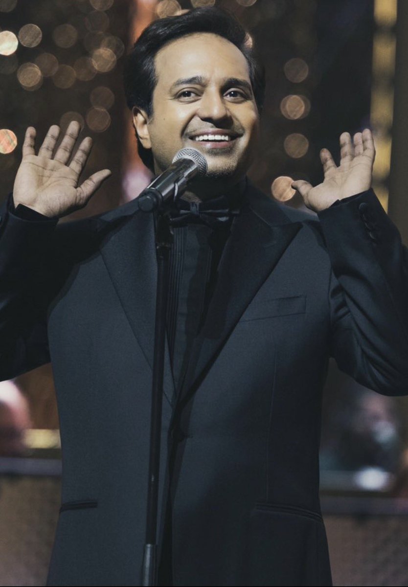 nono74670259's tweet image. نرجسية الحب تدرس ♥️
@RashedTV ♥️

واللي يحاول يحجب الشمس يتوكل 
الشمس هي وجهي وطيب الذكر هو ذكري♥️