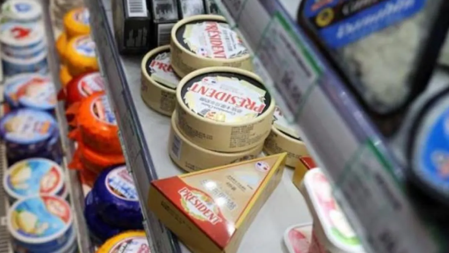 الصين تفرض رسوماً على منتجات الألبان الأوروبية 