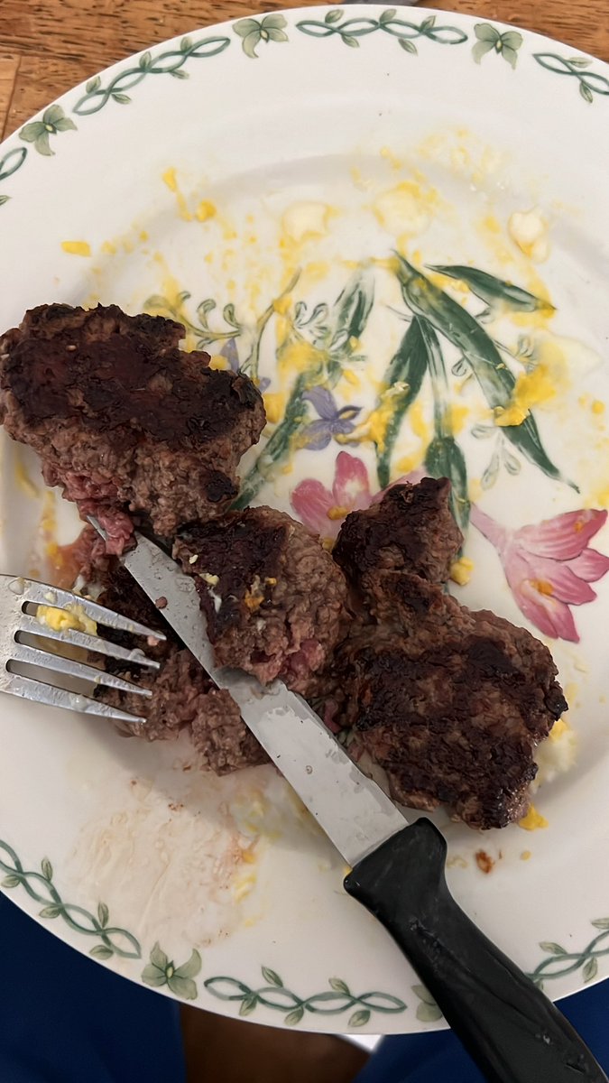 4 eggs down now just the ground beef for breakfast