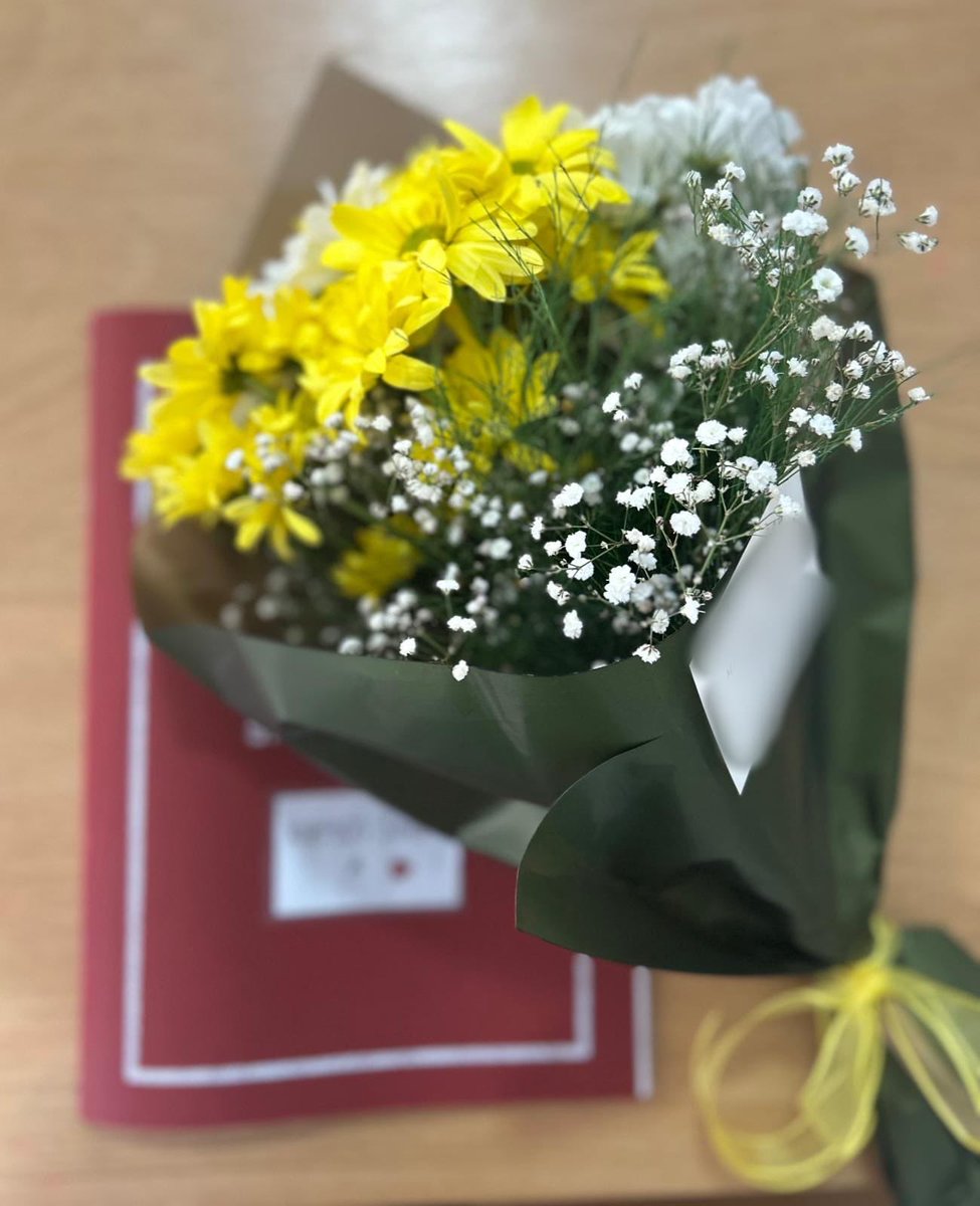 hiç beklemediğim bir anda gelen muhteşem bukettt🌼