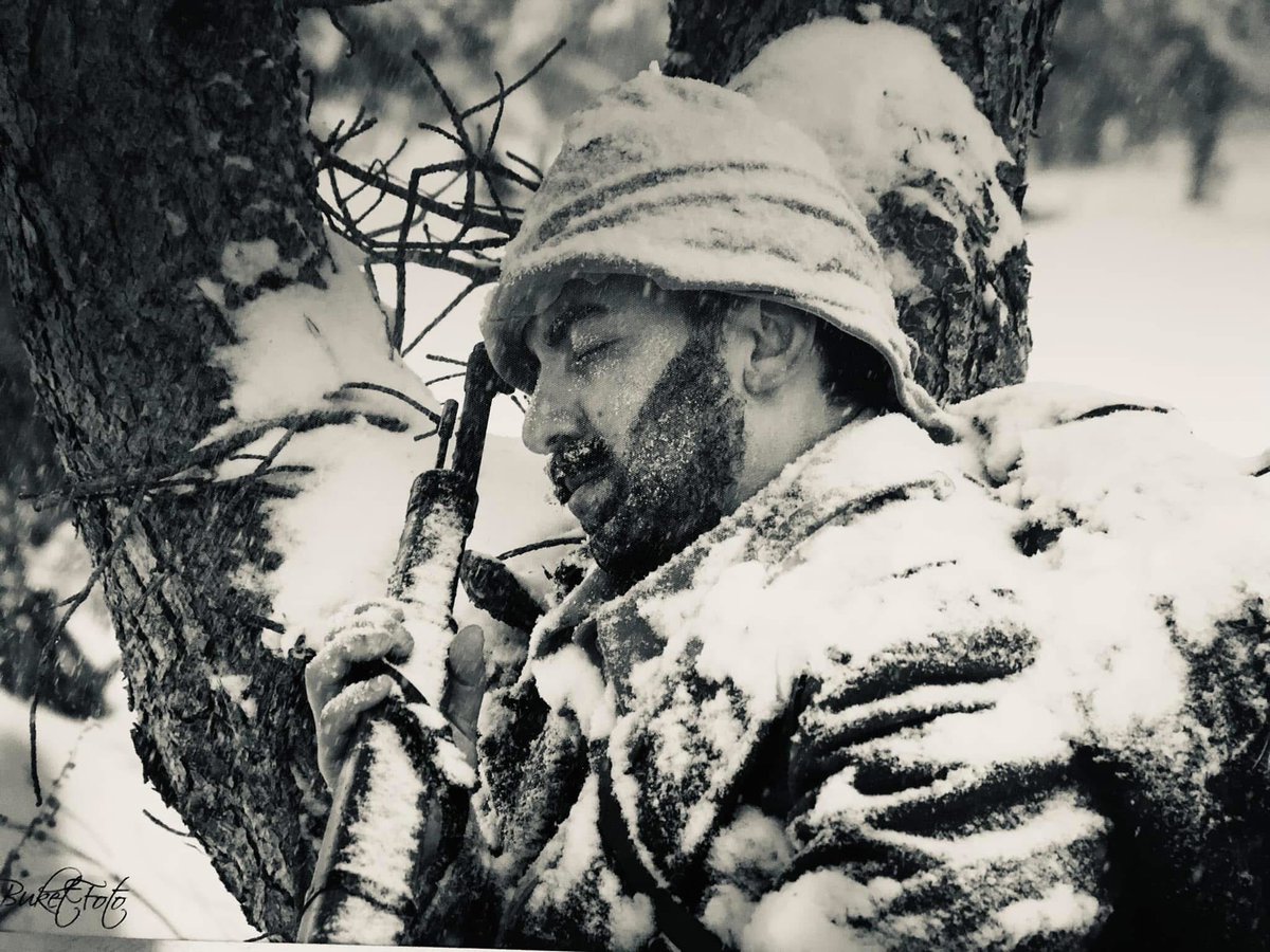 Sarıkamış Harekâtı’nda tereddüt etmeden şehadete yürüyen şanlı ecdadımızı; rahmet ve minnetle yâd ediyorum. Milletimiz Aziz Şehitlerimizi unutmayacak🇹🇷
#sarıkamışşehitleri