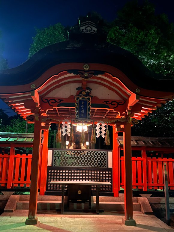 tekproom's tweet image. 夜の神社巡り、私は本当にお寺や神社を巡るのが大好きです。
