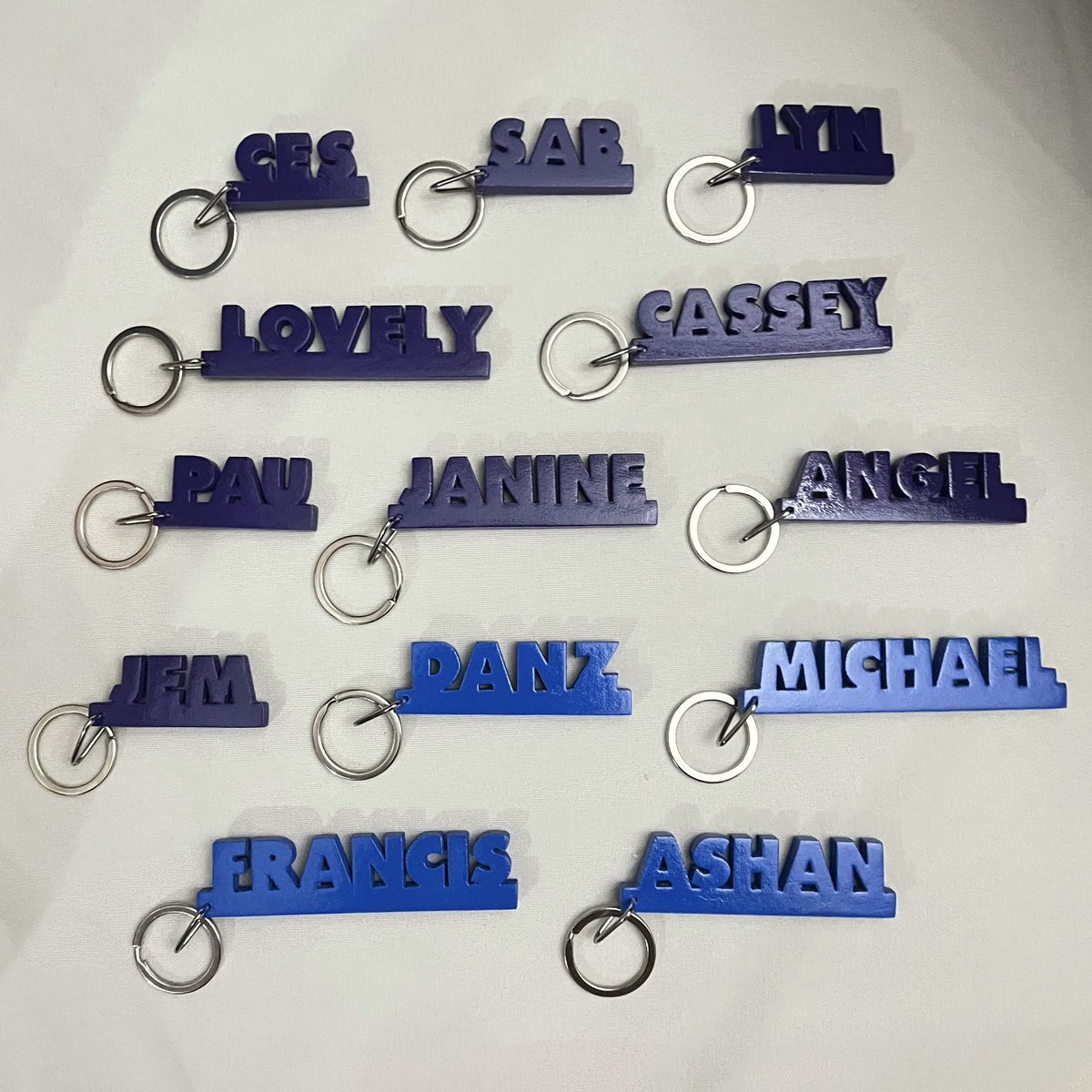 heartworkph's tweet image. local orders:
- rj x wootteo lightstick ribbon bow (white/black)
- personalized name keychains