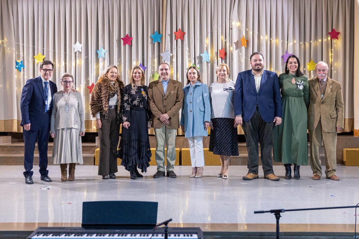 🎶 Lo Rat Penat present en el IV Festival Solidari de Cançons Nadalenques 

🦇Lo Rat Penat tingué l'honor d'assistir al IV Festival Solidari de Cançons Nadalenques, organisat per l'Altar de Sant Vicent Ferrer del Mercat de Colon, un emotiu acte celebrat en la ciutat de Valéncia