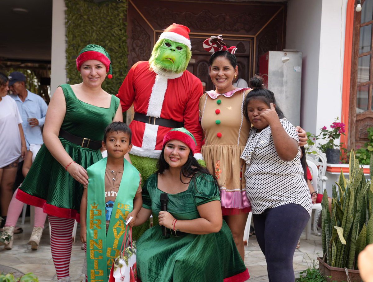 El Proyecto  de Protección Especial, ejecutado mediante convenio con el Ministerio  de Desarrollo Humano, realizó un emotivo agasajo navideño para los niños  y niñas que forman parte del proyecto, brindándoles una jornada llena  de sonrisas y momentos inolvidables.