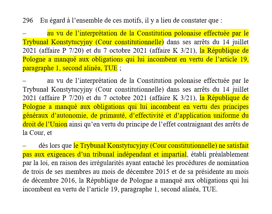 PascalePiera's tweet photo. Jeudi dernier, le juge européen a réalisé un véritable coup d’État judiciaire contre les Nations d’Europe et leur souveraineté !  

La Cour de justice de l’UE, saisie par la Commission européenne, a rendu une décision scandaleuse dans l’indifférence générale des médias : elle a condamné la Pologne au regard de son processus de nomination des juges constitutionnels, alors qu’elle n’a aucune compétence pour le faire.  

Dans son arrêt, la CJUE viole tous les principes fondateurs de l’État de droit et de la démocratie :  

1. Mépris total pour la Constitution d’un État souverain car la primauté du droit de l’UE sur le droit national s’applique même à l’égard de cette norme suprême. 

2. Le principe d’attribution des compétences est totalement balayé puisque le juge européen se prononce sur un sujet de justice qui appartient explicitement aux États à la lecture des Traités. 

3. Le juge européen revendique un monopole absolu du contrôle de toutes les normes nationales, quitte à entraver les décisions les plus démocratiques.  

Cette mise sous tutelle par des institutions supranationales est un péril pour nos propres institutions. Seule la volonté du peuple français, par la voie d’un référendum proclamant la primauté du droit national, nous en libèrera.  

Le Rassemblement national mènera ce combat.