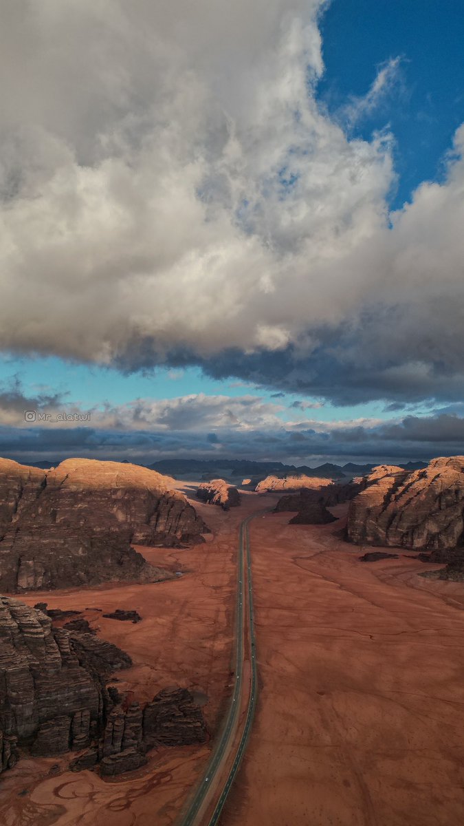 لوحه من الجمال الربّاني 🎨

#لقطه_جويه #تبوك #الزيته