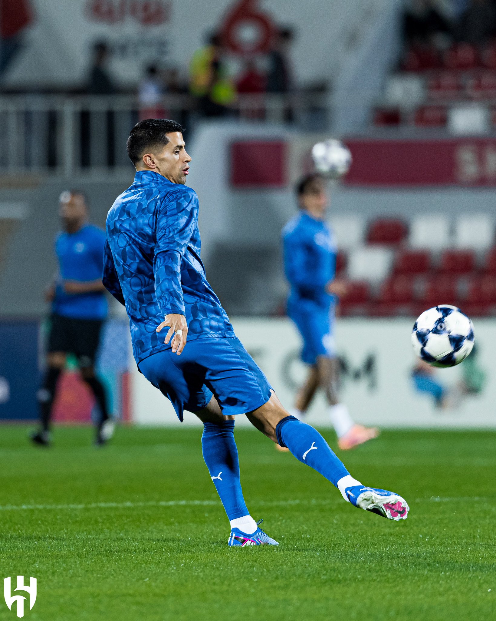 ركلة البداية. الشارقة الهلال #الشارقة_الهلال 