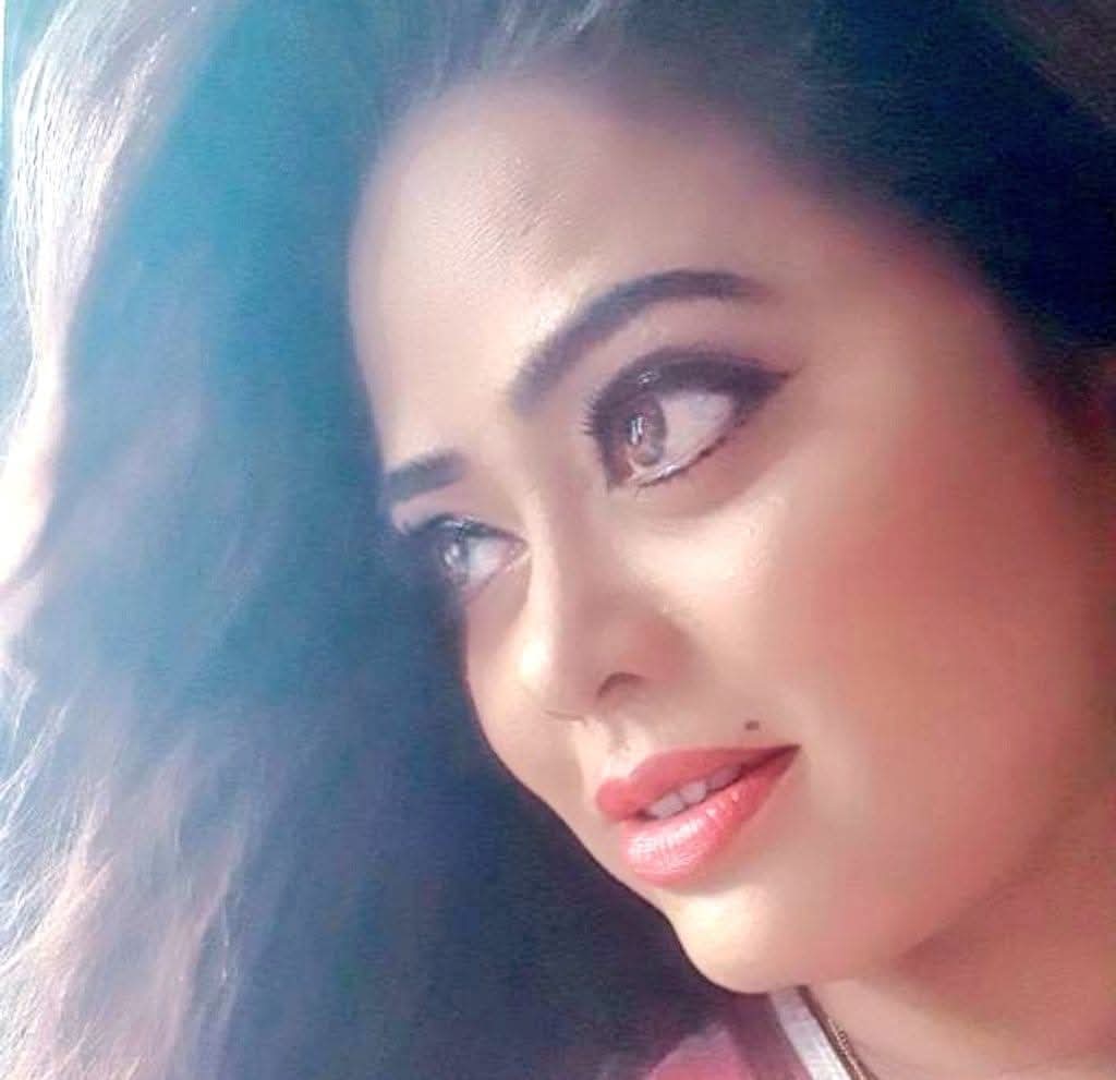 kayaldevaraj's tweet photo. December 23rd 

Actress #Devipriya Birthday

#HBDDevipriya 
#HappyBirthdayDevipriya https://t.co/AB8qRcBQcT