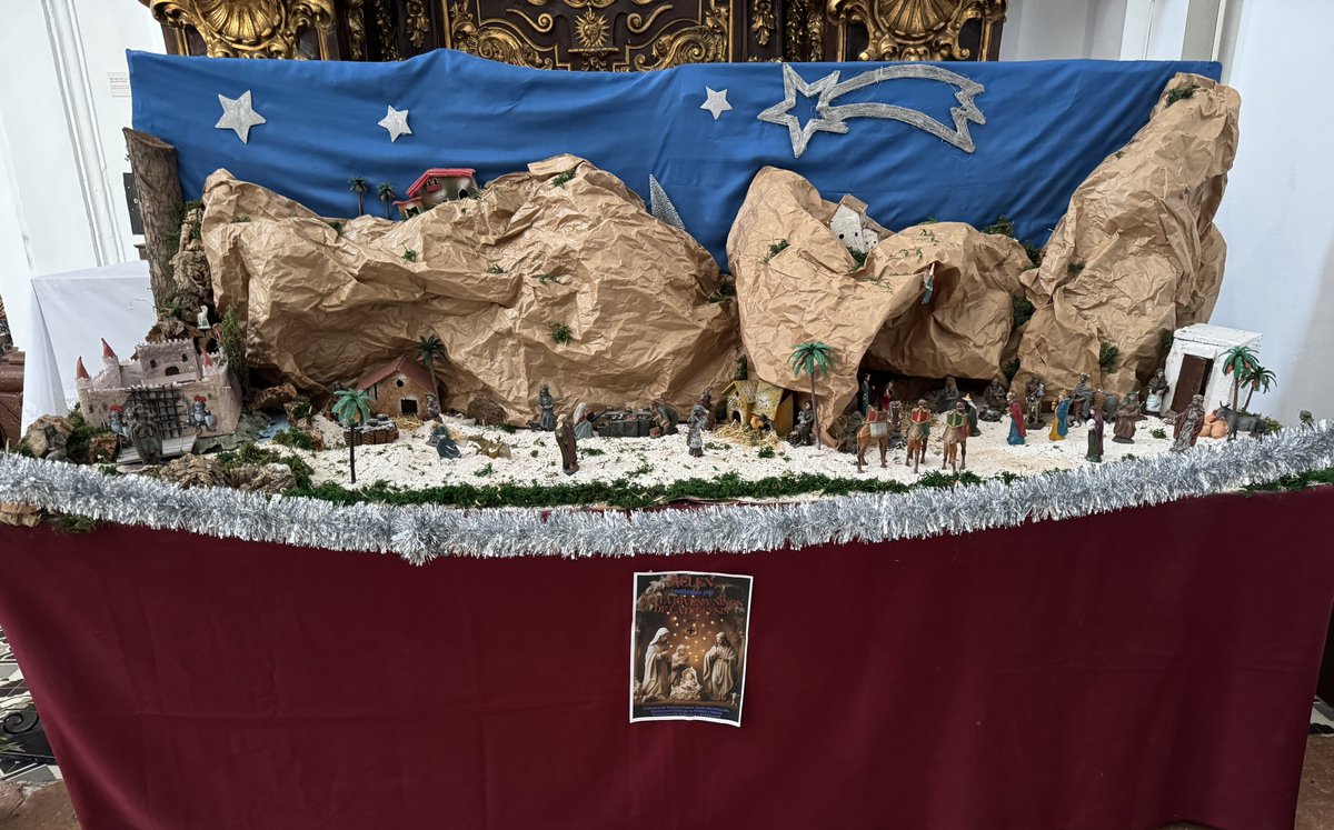 🔴🔵 BELÉN PARROQUIAL

El Grupo Joven de la Cofradía, ha montado un año más el belén parroquial en la iglesia de la Santísima Trinidad.

Este belén sirve para que el grupo joven y por ende la Cofradía, estrechen más aún los lazos de unión con los diferentes grupos parroquiales.
