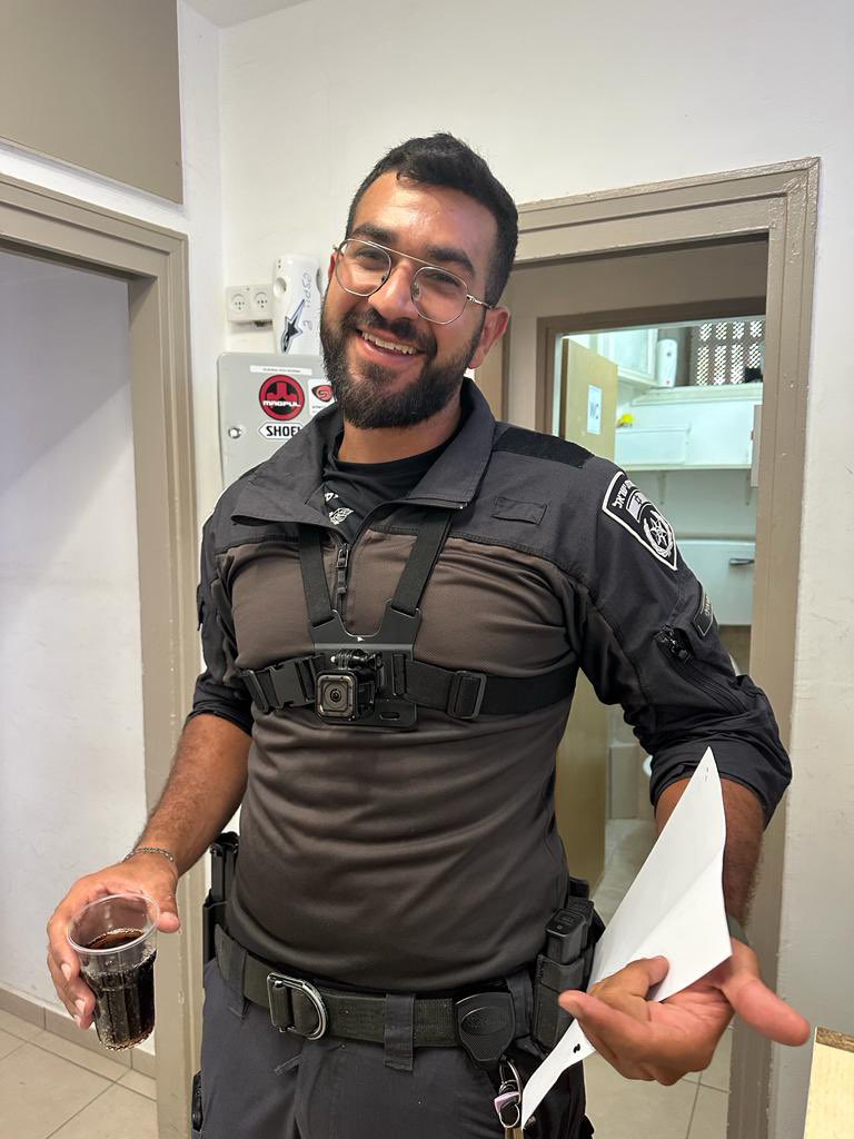 ScarlettGrace92's tweet image. 807 days.

Let Ran Gvili go.🎗️