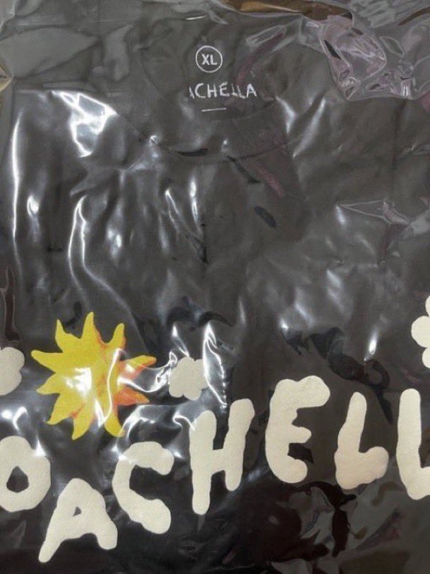 HuaHomPakHom's tweet photo. ✅ พร้อมส่ง 

เสื้อ Coachella 2023 Clouds &amp; Balloons Lineup Tee

Size : XL
✅ Price  1,500
📦 free shipping 
 #ตลาดนัดblackpink https://t.co/AOAXNQ682t