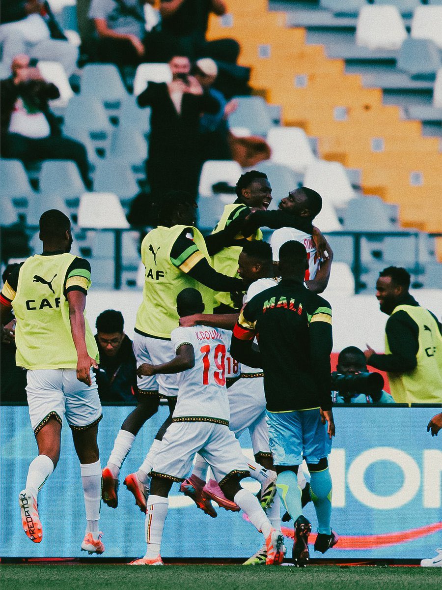 منتخب زامبيا يتعادل مع منتخب مالي 1-1 في المجموعة الأولى ضمن منافسات كأس أمم إفريقيا 