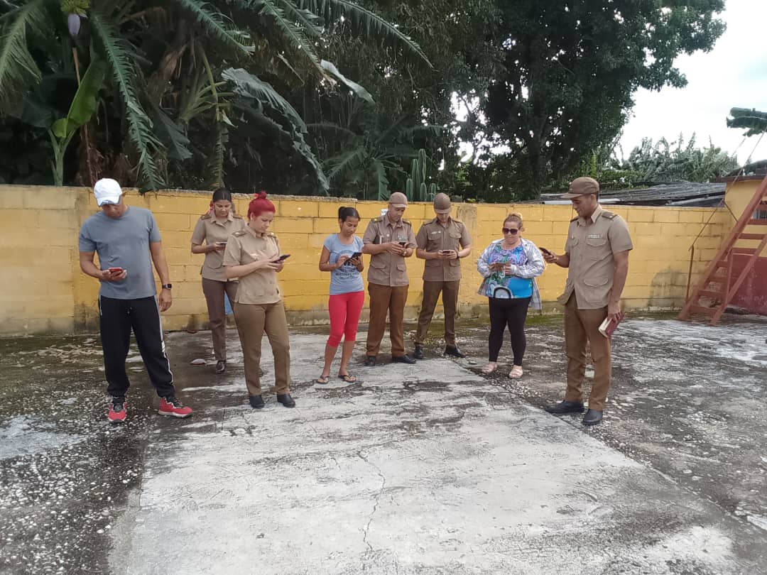 #ManosFueraDeVenezuela
Desde cada una de nuestras unidades se  reafirma nuestro  apoyo a el Partido Socialista Unido de Venezuela y a su presidente Nicolás Maduro.
El PCC y el pueblo de #Cuba está con ustedes.