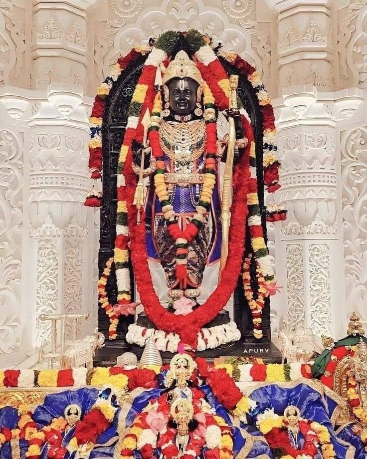 जगत के नारायण पुरुषोत्तम, धर्म और मर्यादा के अटल रक्षक!

आपकी भक्ति की जयकारें गूंजें अनंत काल तक।
जय_श्री_राम की यह पुकार हर हृदय को झंकृत करे।
राम नाम का जाप हो हर सांस में, विजय हो हर कदम पर।
भगवान राम की कृपा बरसाए, जीवन हो धर्ममय! #जय_श्री_राम🙏🌸