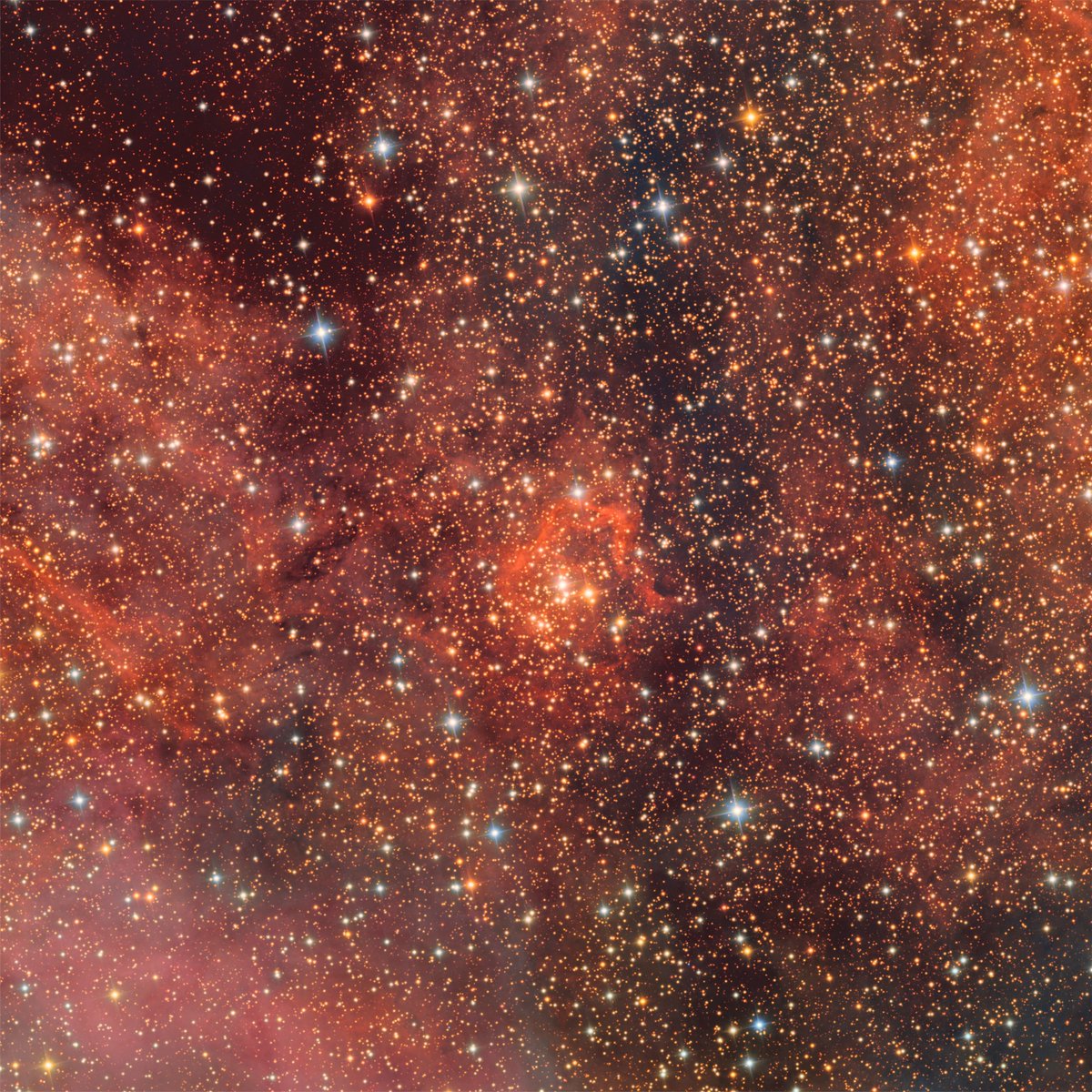 AsgardiaSpace's tweet photo. Bochum 14 shines in this stunning view captured by the Vera C. Rubin Observatory. Open star clusters like this are groups of stars born together, offering clues about star formation and galactic evolution. ✨
#Astronomy #StarCluster #RubinObservatory #SpaceScience #NightSky https://t.co/nVM1tRmJ6g