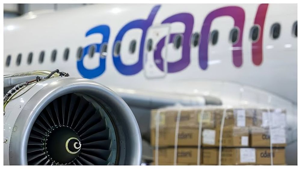 IndianTechGuide's tweet image. 🚨 Adani Group is entering aircraft engine MRO and passenger-to-freighter conversions.