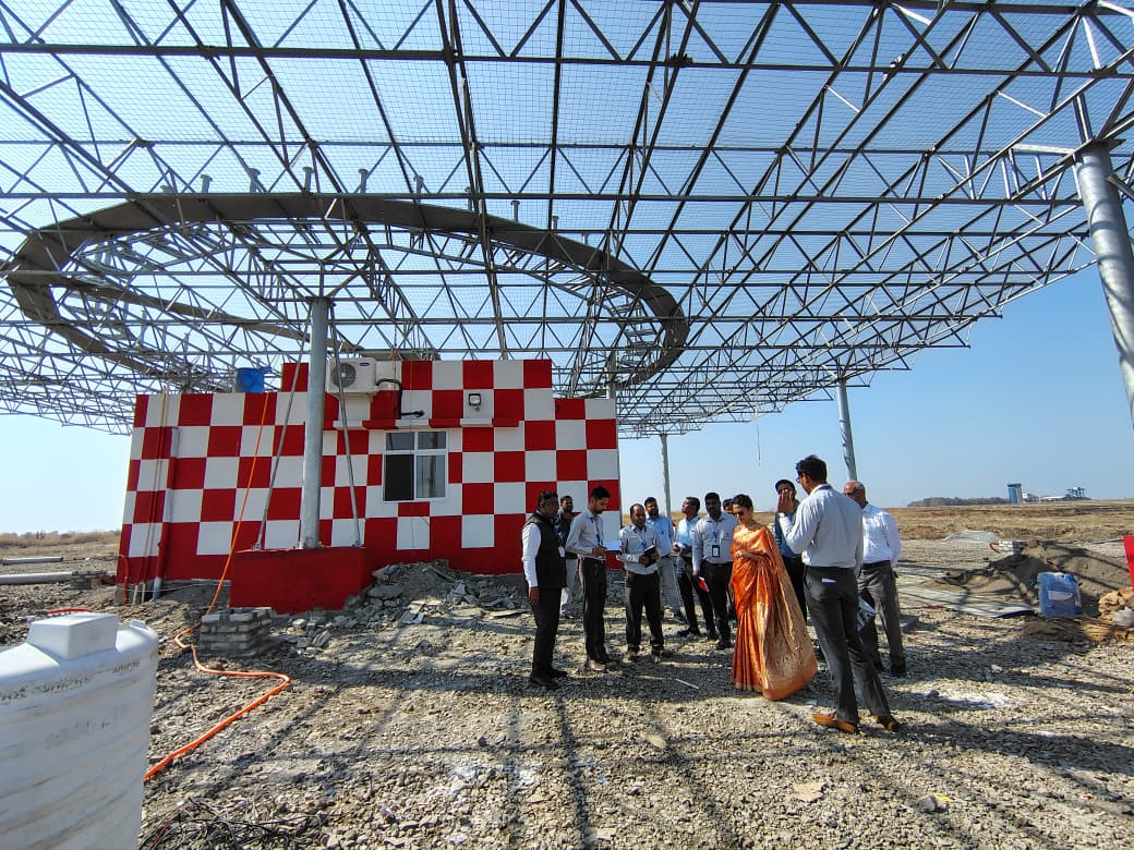 MadcMihan's tweet photo. VC & MD, Maharashtra Airport Development Company Ltd., reviewed the ongoing DVOR installation at #AmravatiAirport— a significant step towards improved navigational accuracy and enhanced flight safety.
Night-landing compliance targeted by March-end.
#MADC #DVOR #AviationSafety https://t.co/gTzwzXV4FJ