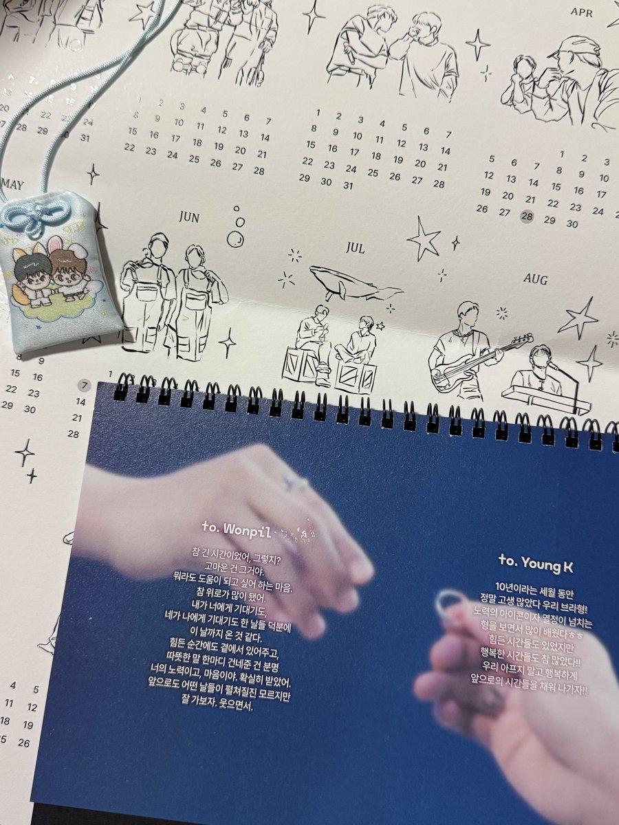 canele_yp's tweet image. 영필 시그 왔다 ... ... ♡̷̷∘° 
사진이 다 너무 예쁘고 사랑스러워요.. 🩷
나의 2026년도 잘 부탁해 귀요미둘아 
🤍 🦊🐰!! 🐱🐶!! 🤍