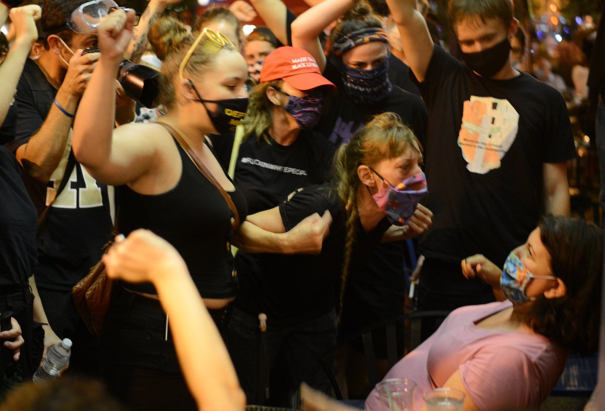 TheDavidPiv's tweet image. "the left was annoying on twitter for a few years"