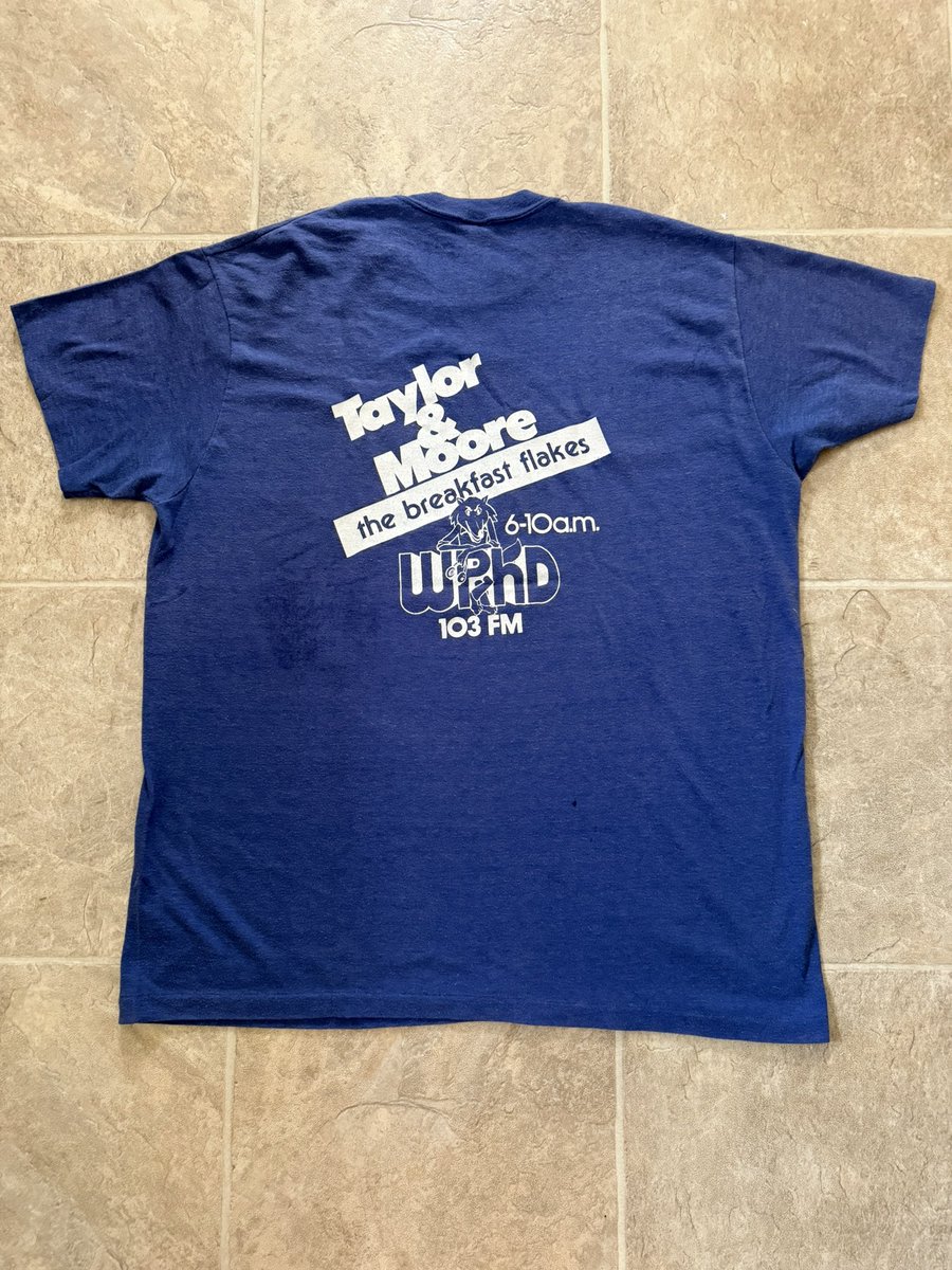 MariaChaJohnson's tweet image. Hearing sad news the passing of legendary #BuffaloNY  #Radio personality #Harvmoore 103.3 WPHD. My husband pulled out his vintage #Fa-#King fan #tshirt. It was a #classic #show from the 70’s. May “El Grosso” RIP @97RockBuffalo @1065WYRK @WKBW @WGRZ  @news4buffalo @buffalonews