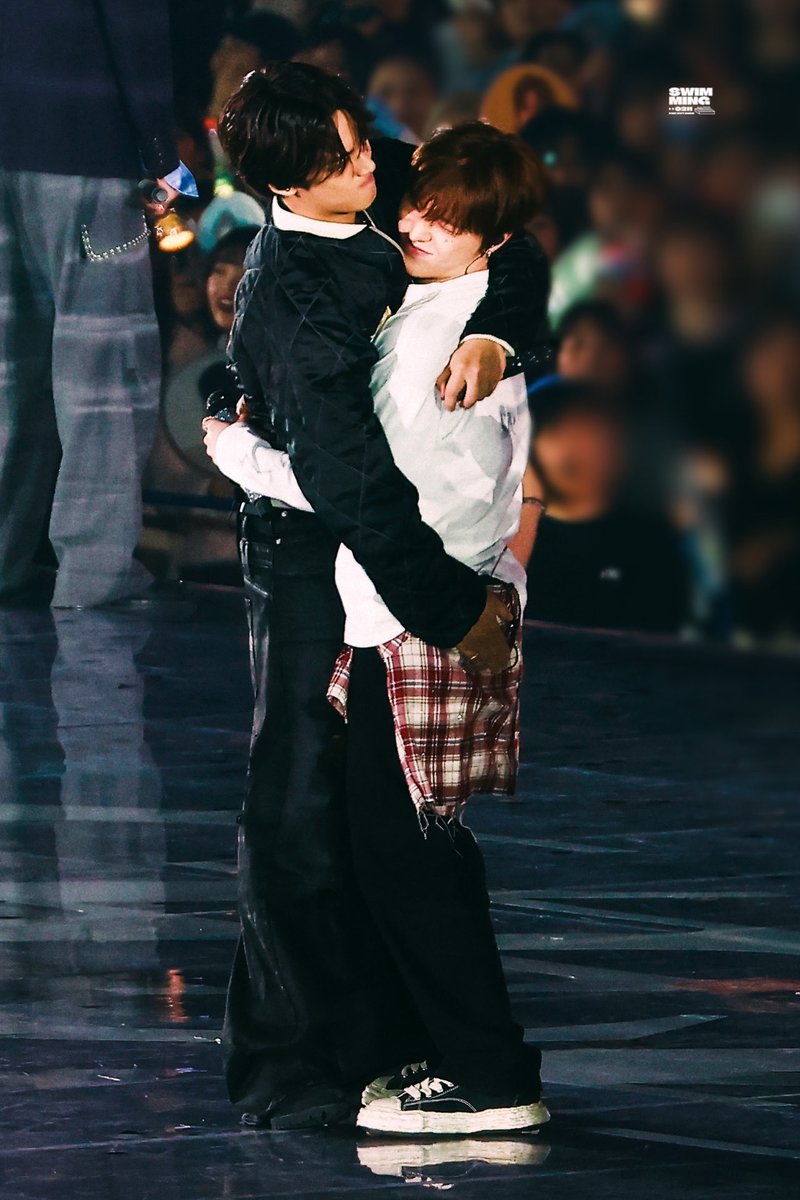 251221 NEW_ IN FUKUOKA  DAY2

일본 투어 정말 고생했어 우리 찬아🦦
 
 #디노 #dino 
#세븐틴 #SEVENTEEN