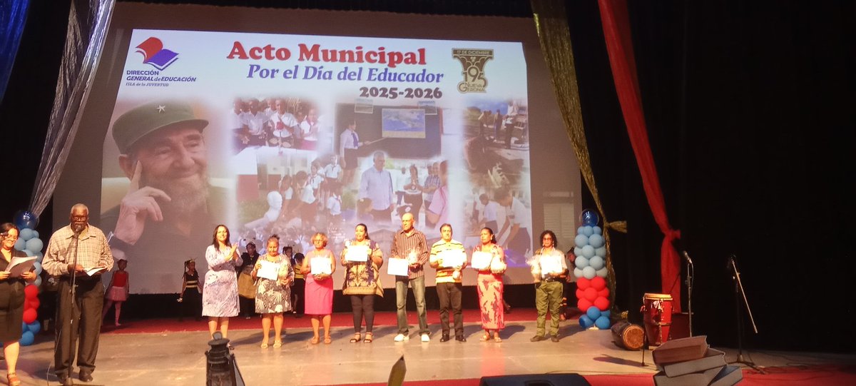 Educación Isla de la Juventud tweet media