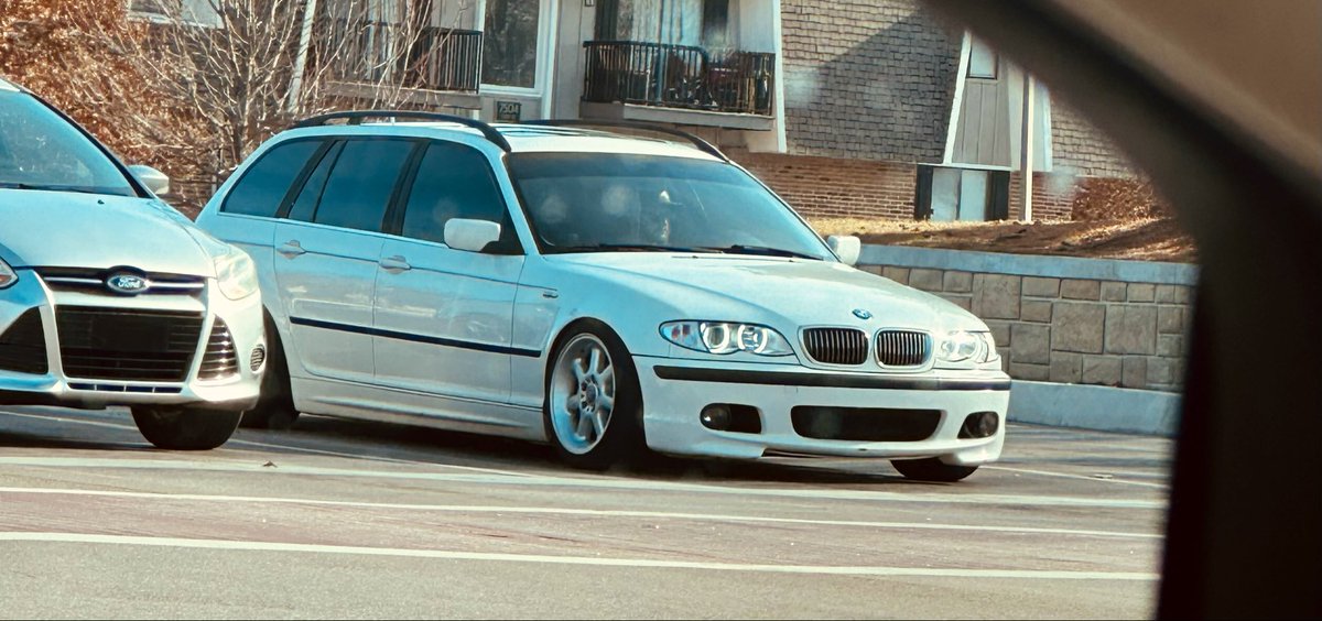 Steven Criss tweet media