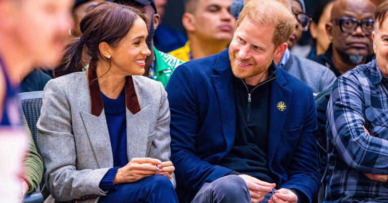 OverByTheRiver's tweet photo. Harry and Meghan's charity Archewell is going under. They won't admit it but finances are sloppy. The organization is mismanaged, but it's always someone else's fault. Sound familiar?    https://t.co/qQtDz59nWY https://t.co/TXQeT5UA4e