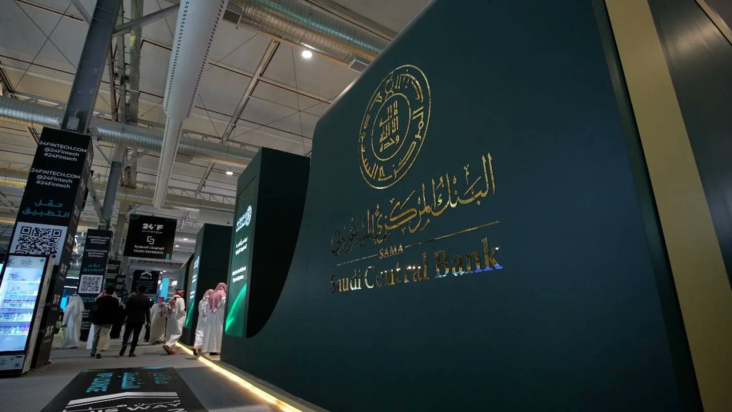 عاجل خفض الرسوم الإدارية لمنح منتجات التمويل في السعودية الذي يشمل الاستهلاكي والمركبات، إلى 0.5 % من مبلغ التمويل أو 2,500 ريال أيهما أقل، بدلا من 1 % أو 5,000 ريال - جاء ذلك بحسب التعديلات المتعلقة برسوم خدمات المؤسسات المالية الصادرة عن البنك المركزي السعودي 