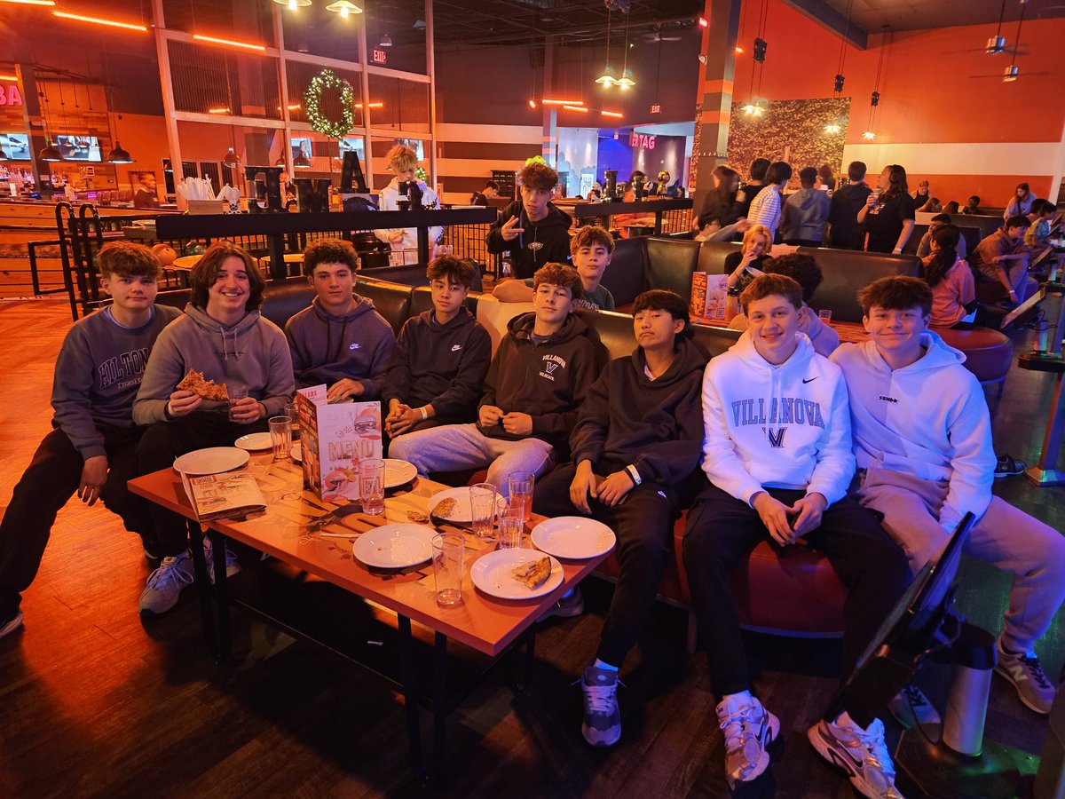 umsfreshmen's tweet photo. We are having a blast at Lucky Strike in Feasterville. A great pre-wintwr break trip for an awesome group of students.
@CBUnamiMS https://t.co/HioQRcHsLb
