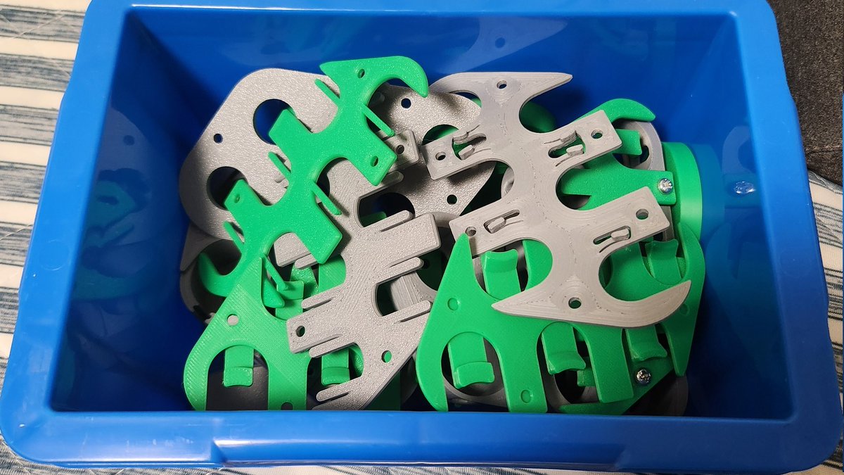 緑の木と三毛猫さん ジェックス Catit ひのきの消臭砂バイオプラス 7L（4972547928009