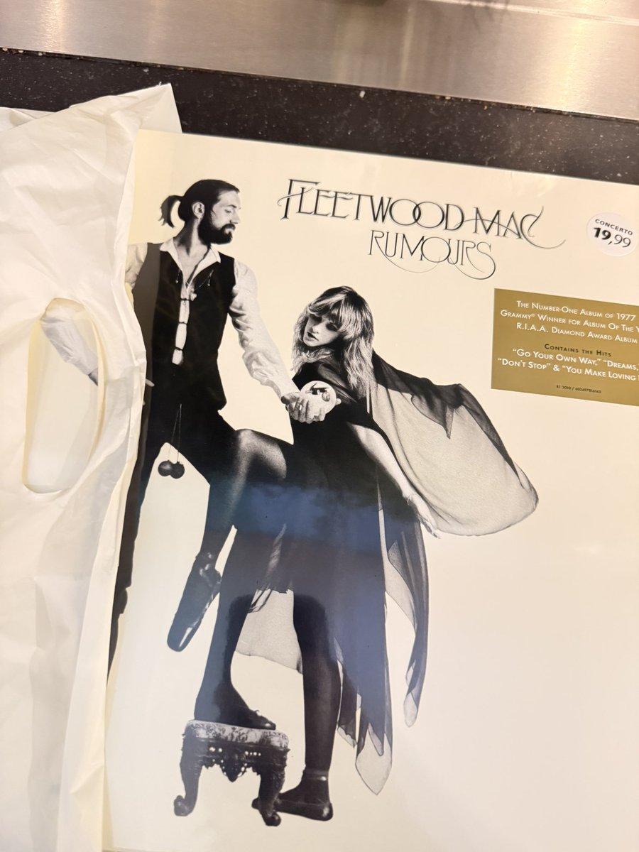 SeboStam's tweet image. klant heeft dit achtergelaten en ik hoop zo erg dat ze het niet meer komen ophalen🤩🙏