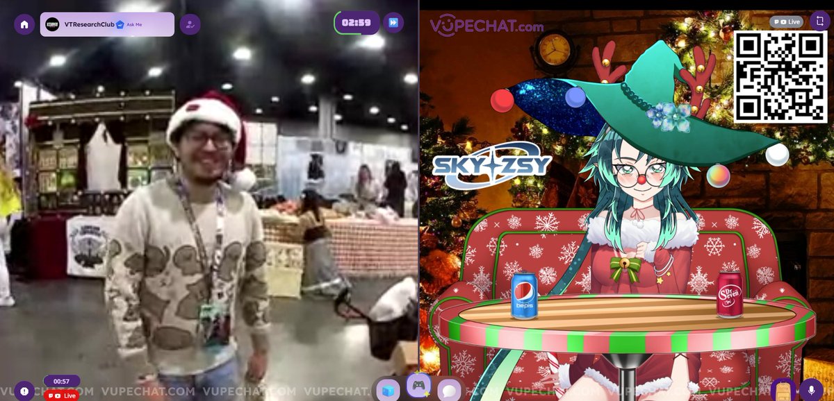 Skytzsy's tweet photo. Really cool to see VTUBERS show up in conventions! Thanks @vupechat #VTuberResearchClub https://t.co/rJIICSOwb1