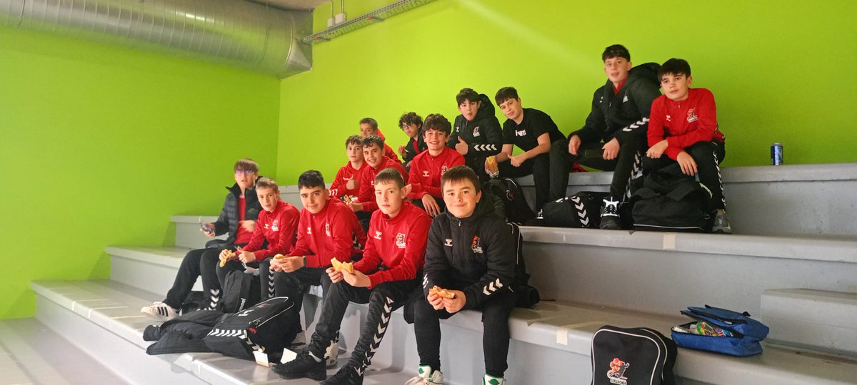 🤾‍♂️ La Academia cierra una primera vuelta llena de trabajo y emoción

🔴⚫️Unas jornadas intensas, donde queda claro, que el futuro, en rojo y negro, es cidiano. 

👉 Las crónicas: balonmanoburgos.es/ficha/ZC18BA46…