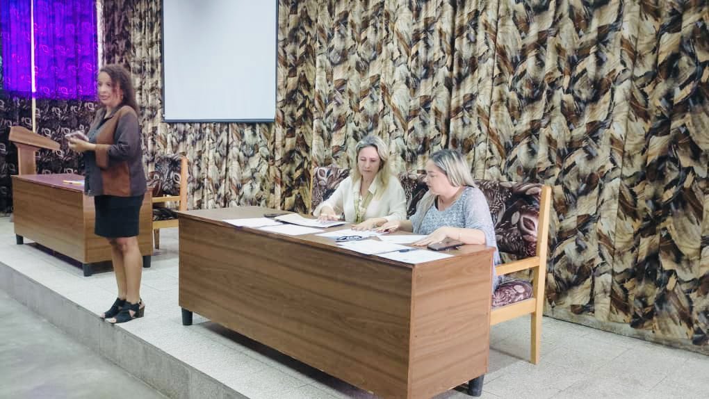 Se desarrolla el Evento Edumess 2025 en la Universidad de Ciencias Médicas de #SanctiSpíritusEnMarcha. Sesionan en diferentes salones los Cursos intra-evento. Se trabaja en el perfeccionamiento y la superación profesional de nuestro claustro docente.