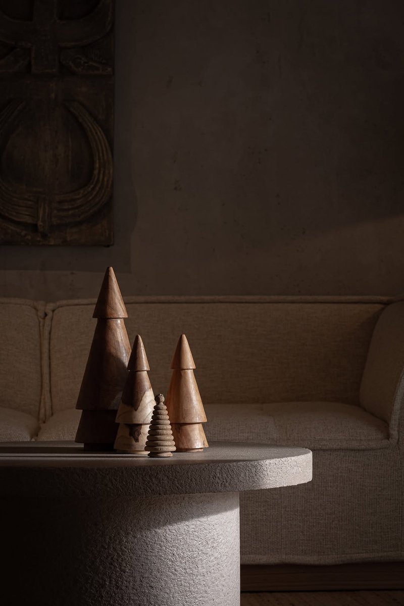 SuiteWood's tweet image. The beauty of simplicity by @vicalhome

Wooden details that celebrate the essence of Christmas: natural, warm, and sincere.