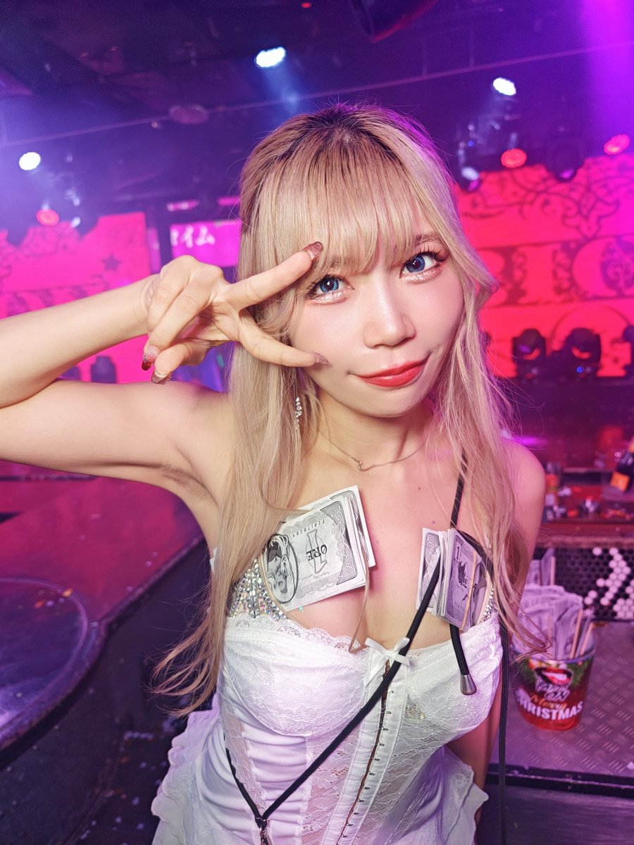kabuto_suzaku's tweet image. #partyon
#パリオン
#ホワイトパーティ
#ニコ2周年
キャスト写真②
2人合わせて　
#ピノひな
@pino_partyon
@hinata_partyon