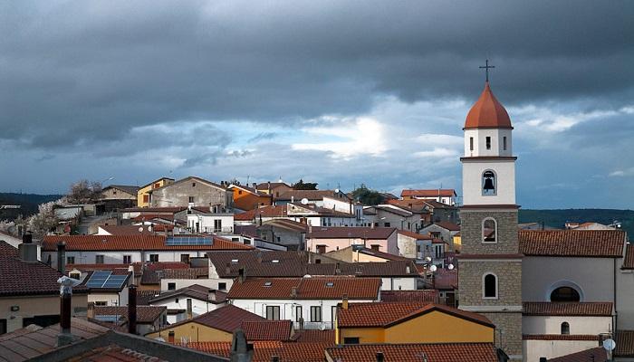 بالصور .. قرية برينديزي دي مونتانا الايطالية وجهة عائلية مميزة #سياحة 