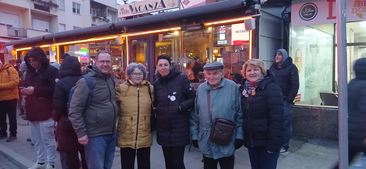 Samo da kažem da smo bili i mi iz Aleksandrovca Župskog
Mala ali odabrana ekipa💪