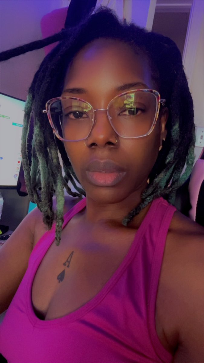 Ms Fly tweet media