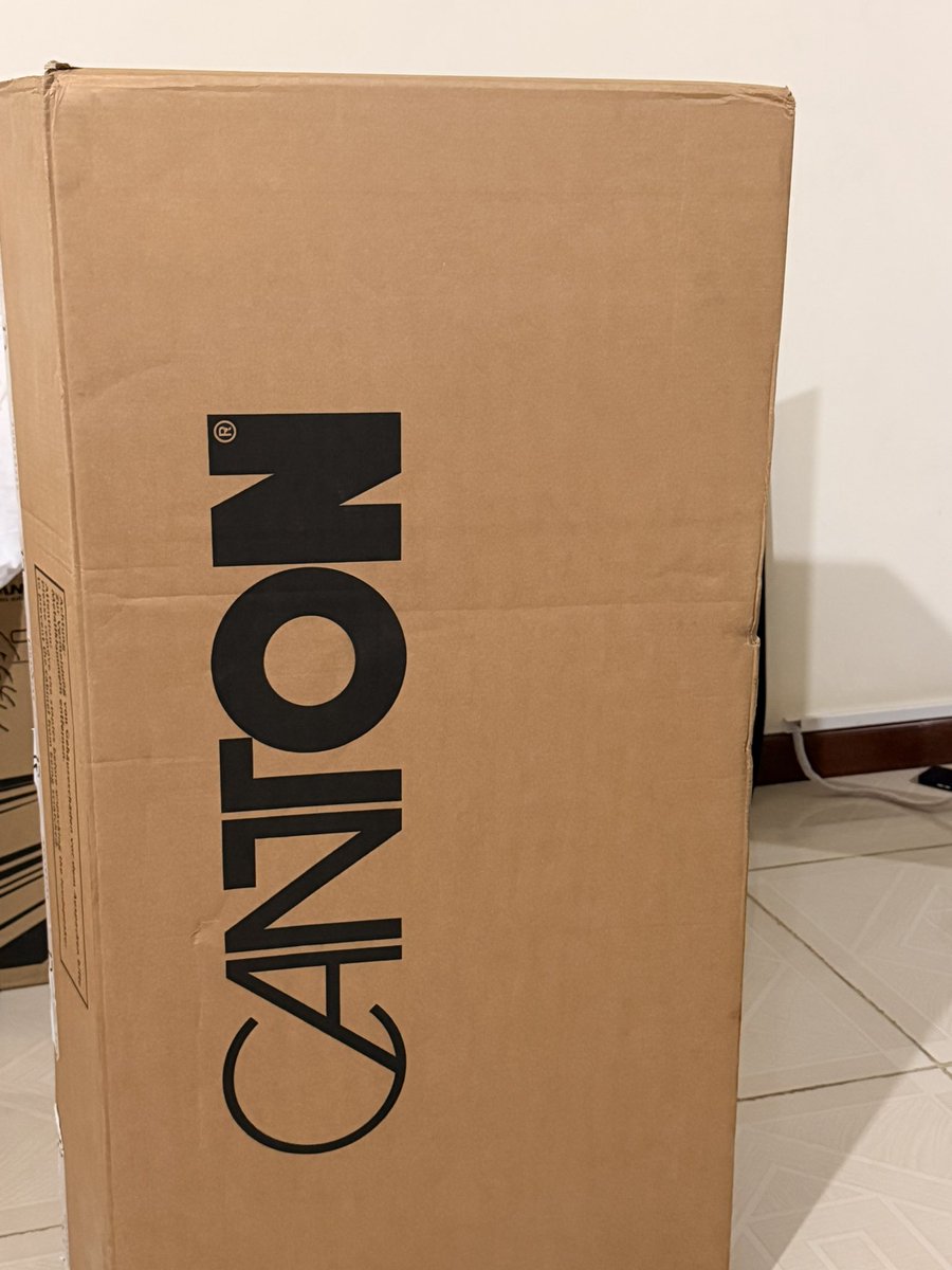 Ricky_customs's tweet photo. Santa 🧑‍🎄 Just got here on time.
$22,500 of Greatness. 

For the first time Michi Amplifier just beat Tone-winner. Sounds so good😍 https://t.co/LqNOvRu6MG