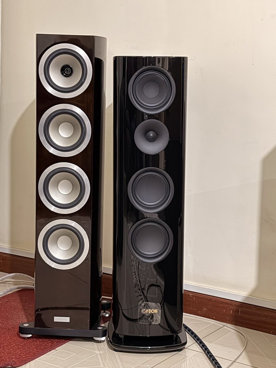 Ricky_customs's tweet photo. Santa 🧑‍🎄 Just got here on time.
$22,500 of Greatness. 

For the first time Michi Amplifier just beat Tone-winner. Sounds so good😍 https://t.co/LqNOvRu6MG