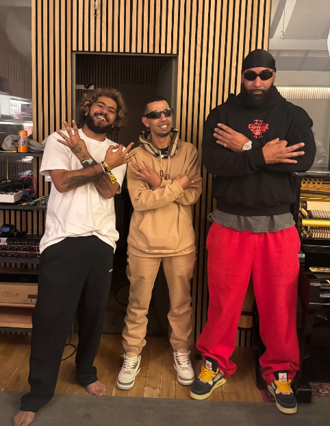 ElGrandeToto x Hustle Hard x La Fouine 
<a href="/elgrandetoto/">ELGRANDETOTO</a> #HustleHard <a href="/lafouine78/">La Fouine</a>