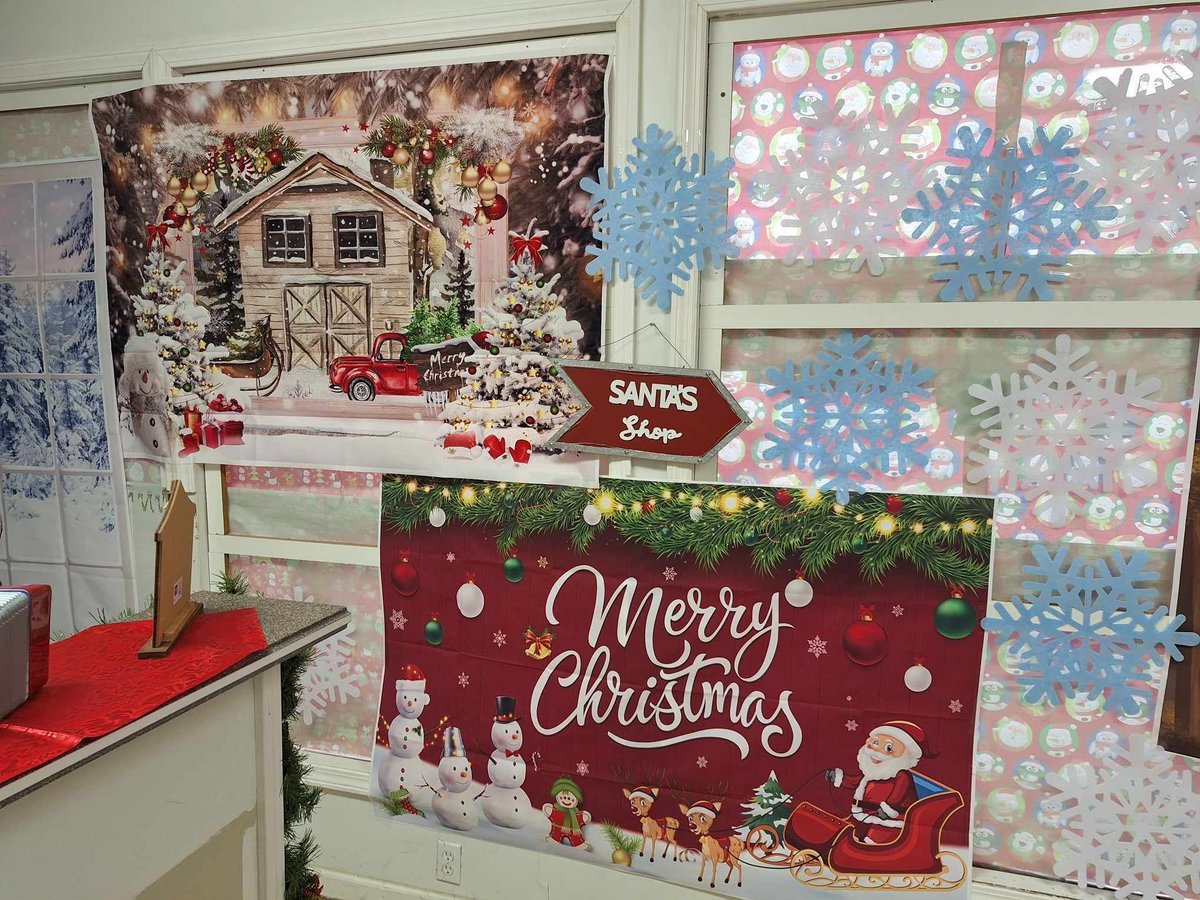 RandomActsOrg's tweet image. This Christmas, Casey is partnering with A Mother’s Heart Ministry to help serve between 500–800 families in need. 🎄💙
Together, they’re spreading hope, nourishment, and holiday cheer, ensuring hundreds of families can feel supported and cared for during the season of giving.