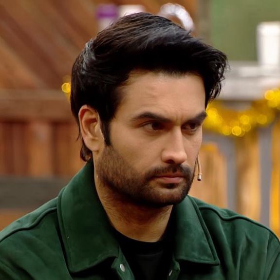 vivified_'s tweet photo. as his image drifts into my gaze,a quiet compulsion stirs to rest my frontal bone lightly aganst his ant.thoracic wall at the fifth intercostal space while engaging in brief synchronised upperlimb adduction around his torso,creating momentary musculoskeletal shelter.
#VivianDsena https://t.co/ZB8E3cSQDb