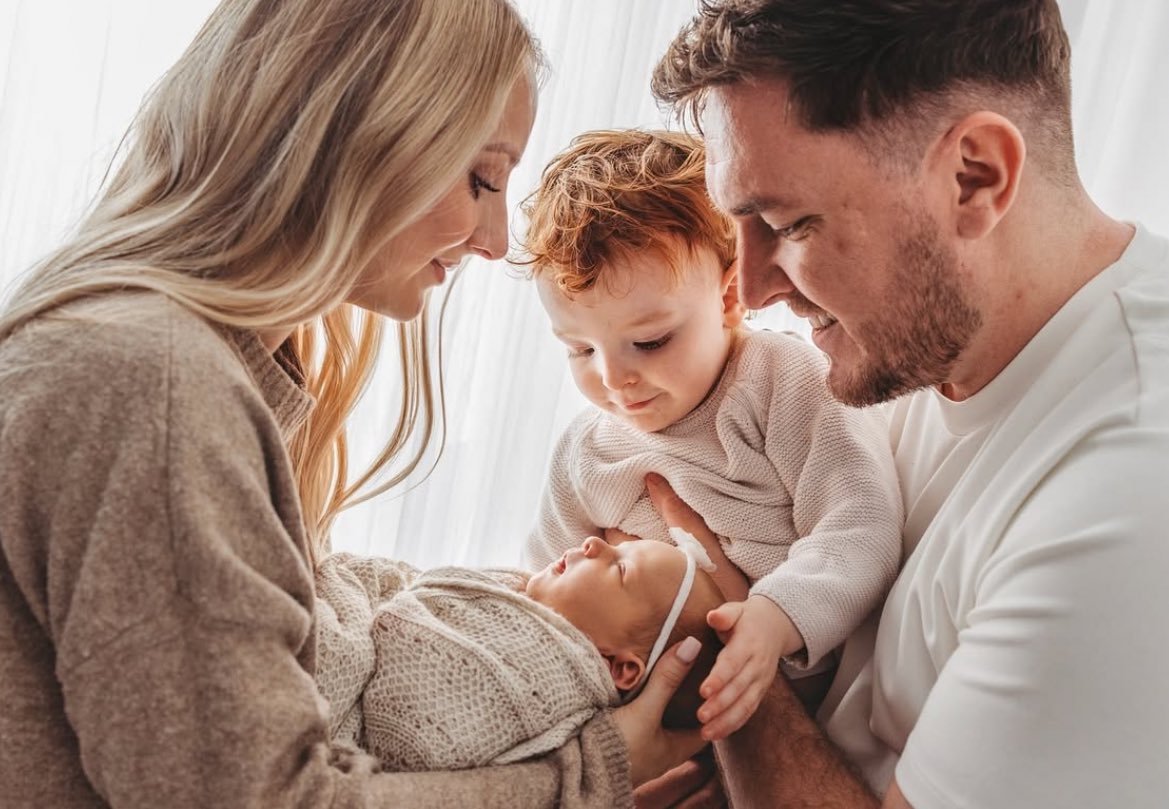 Feliz cumpleaños, mi amor. Que este nuevo año te traiga más risas, más aprendizajes, y sobre todo, que sigas llenándonos de amor como solo tú sabes hacerlo.
Con todo mi amor, Mamá ❤️