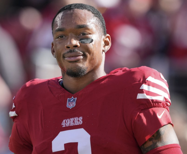 NFL_DovKleiman's tweet image. Yikes: 49ers’ CB Deommodore Lenoir was a no-show at a holiday toy drive for kids with Down Syndrome and completely blew off the party.

Lenoir, who was expected to collect toys for children with special needs, didn’t show up, and the organizers are accusing him of ignoring their…