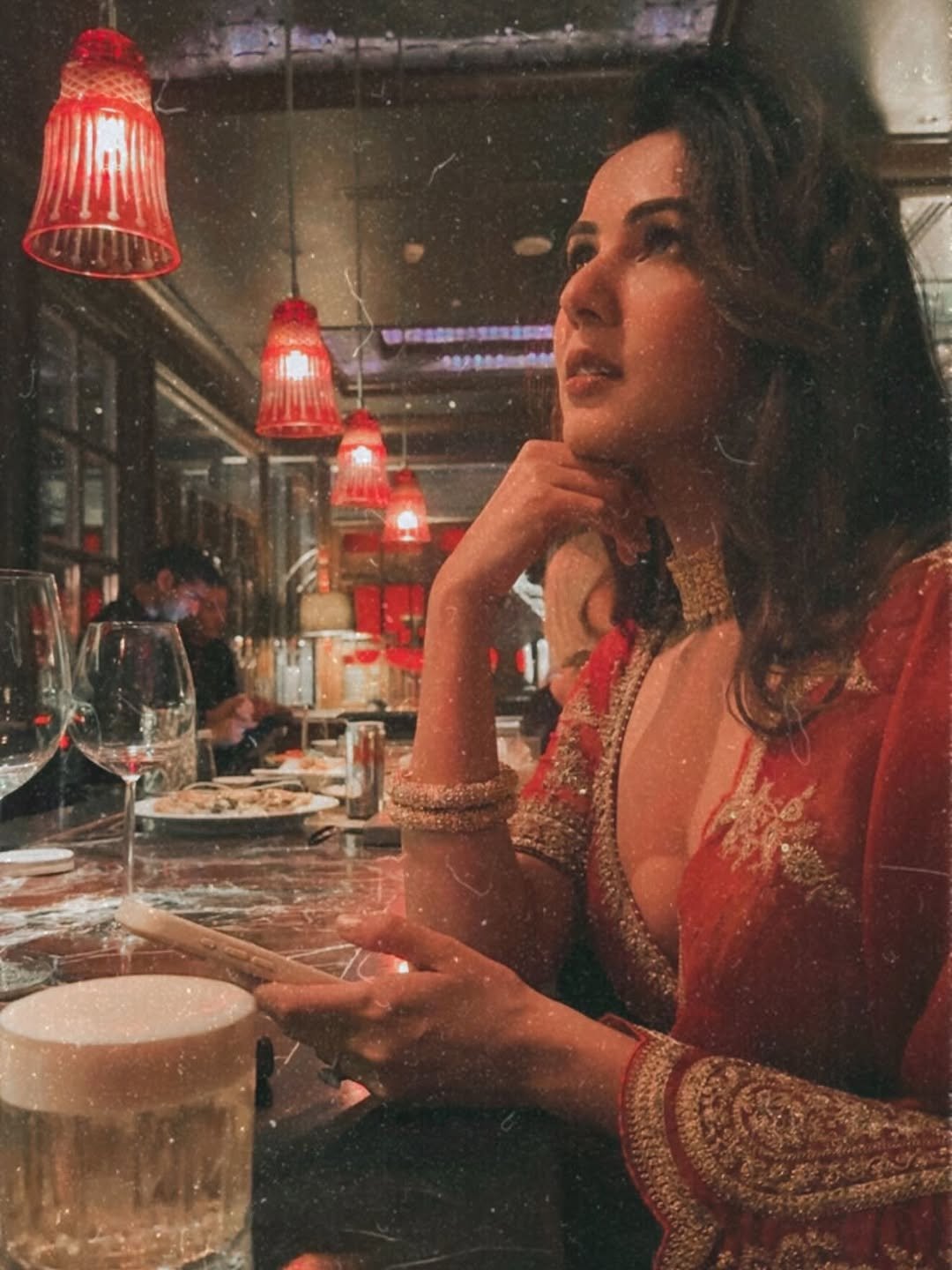 G8yhOMQagAIg55H?format=jpg&name=large