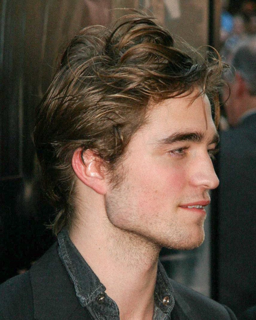 pattinsonactor's tweet image. 2005                                                   2025